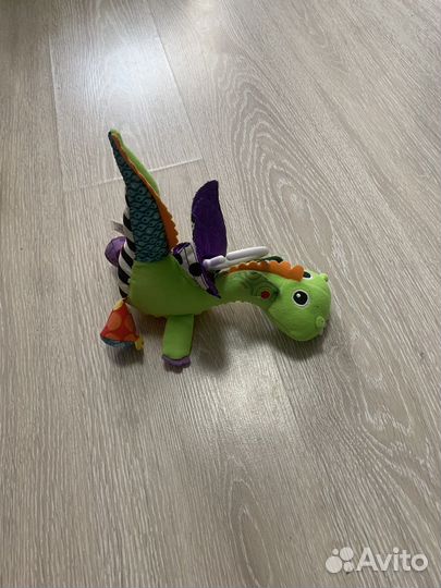 Подвесная игрушка Lamaze дракончик