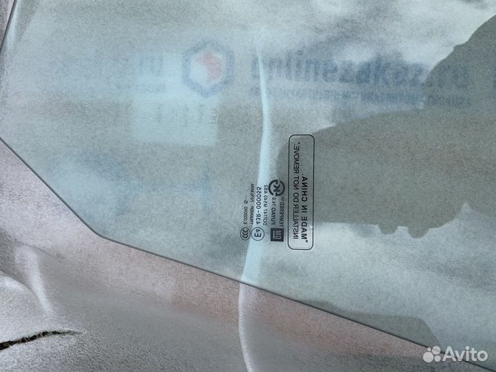 Стекло передней правой двери Chevrolet Cruze