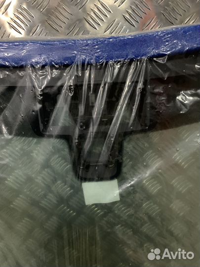 Лобовое стекло Range Rover Sport L494
