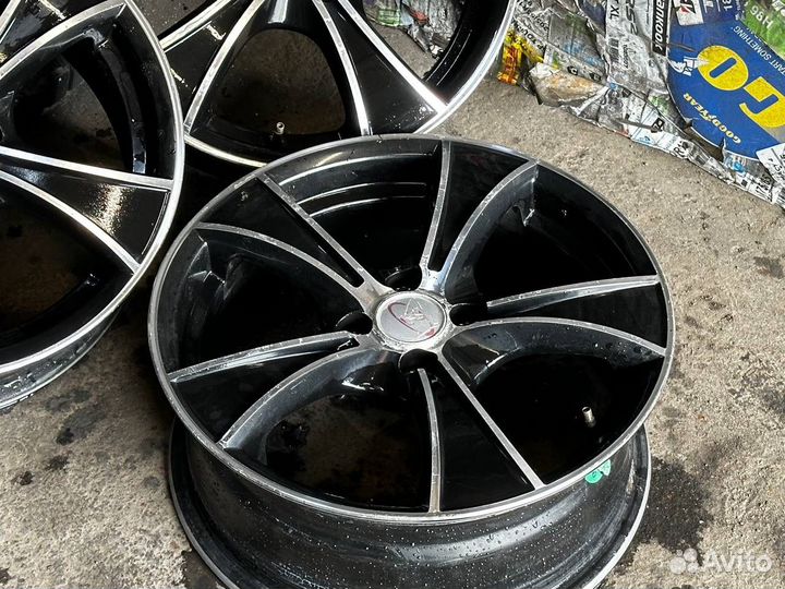 Диски R16 4x98 4Racing на Вазы