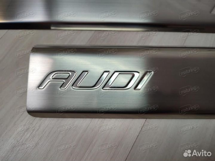 Накладки на пороги Audi A3 2003-2013 (новые)