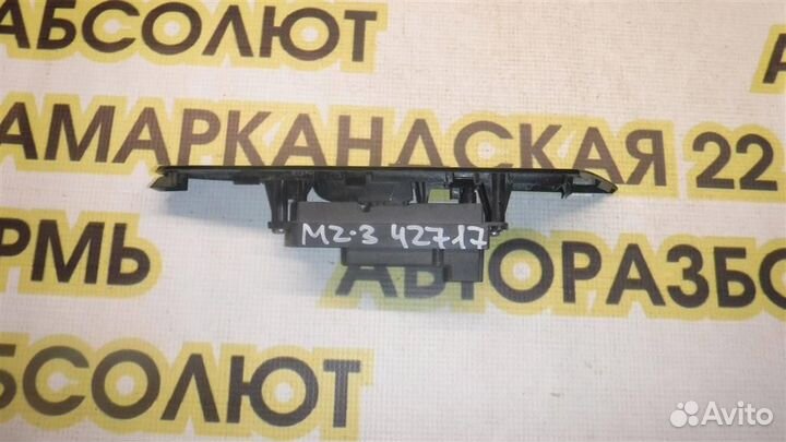 Кнопка стеклоподъемника Mazda Mazda 3 (BK) 2002-2