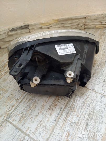 Фара левая priora 2