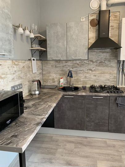 1-к. квартира, 43 м², 2/3 эт.