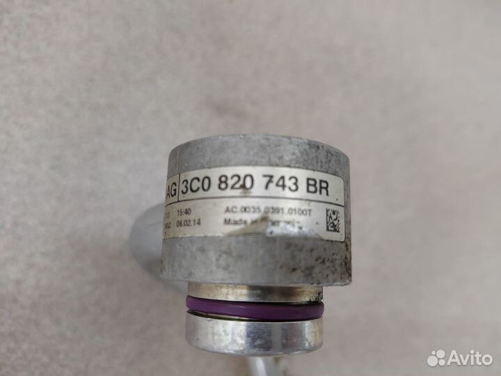 Трубка кондиционера VW Passat B7 1,4 3C0820743BR