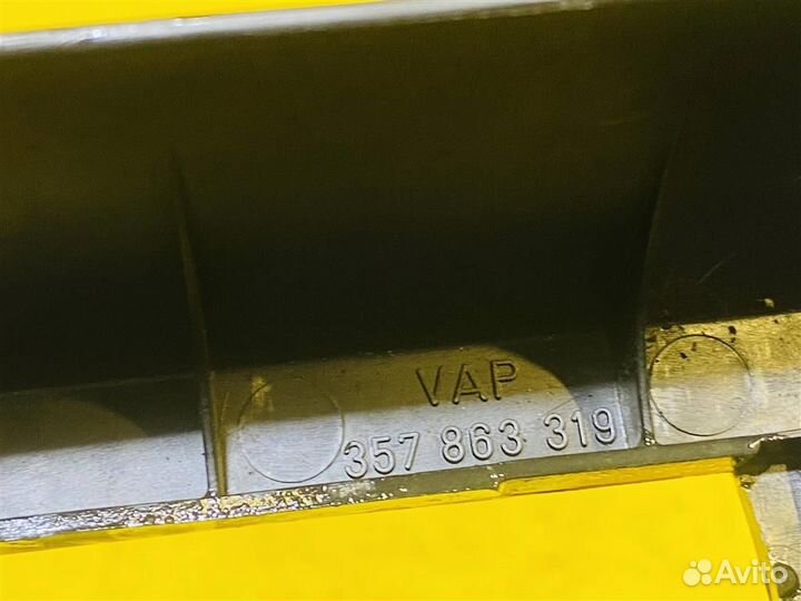 Центральная консоль #: 5052 Volkswagen Passat (B3