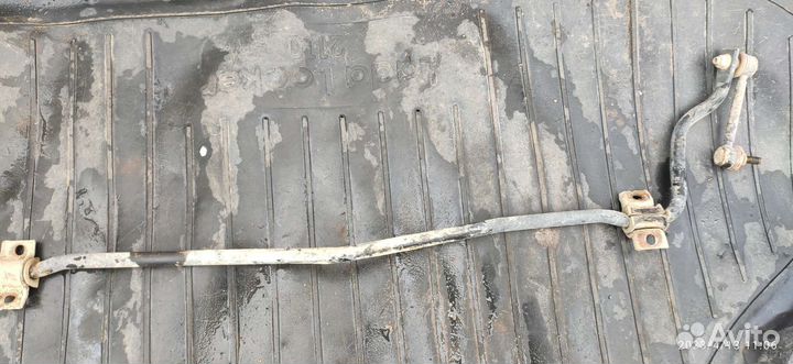 Передний стабилизатор Митсубиси Галант 7