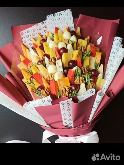 Сладкий букет на 8 марта