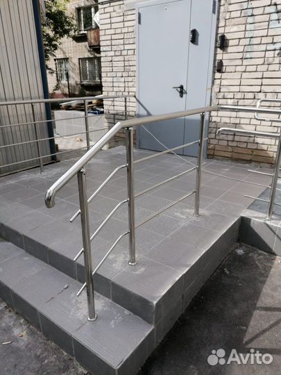 Перила для лестниц