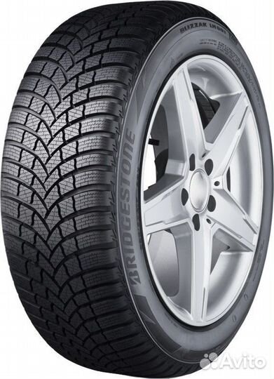 Bridgestone Blizzak LM-001 255/40 R18 99V