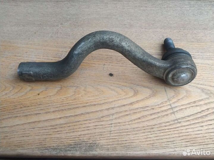 Наконечник рулевой тяги левый Jaguar XJ кузов 351