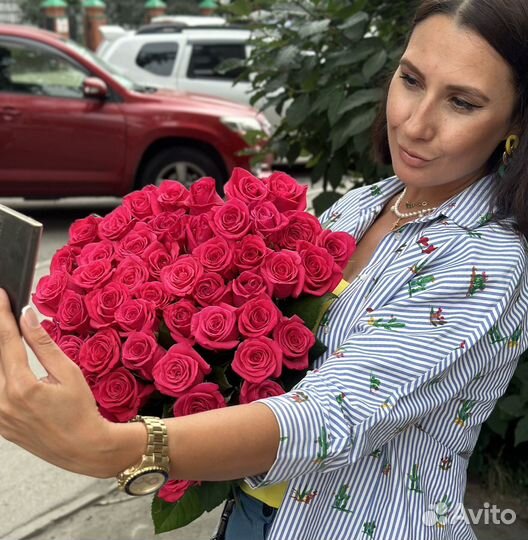 51 роза шок цена оптом от 15 роз букеты