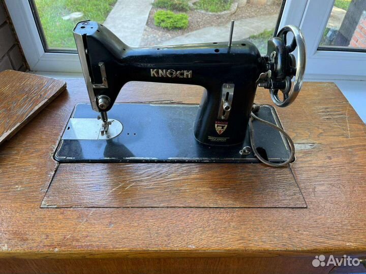 Швейная машинка Adolf Knoch 1860