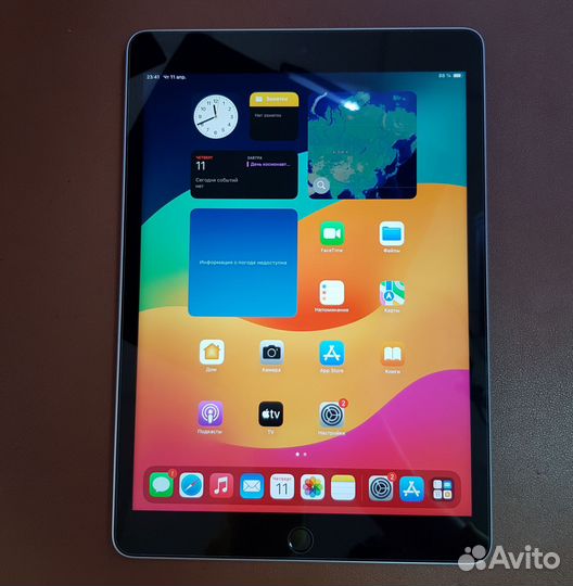 iPad 10.2
