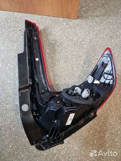 Volvo xc40 фонарь левый