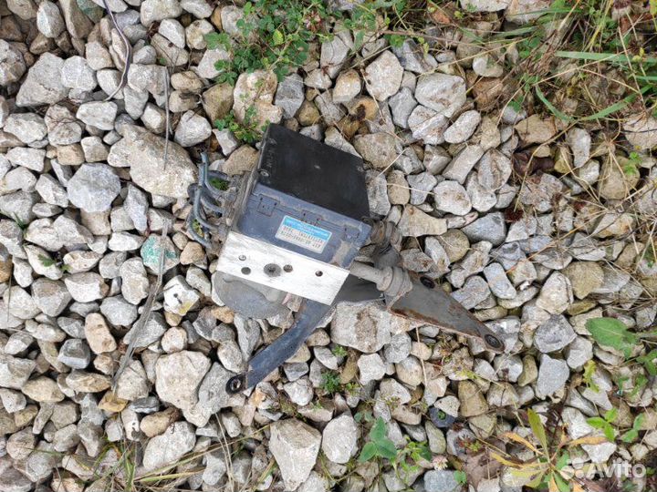 Блок ABS Mitsubishi Legnum 1.8