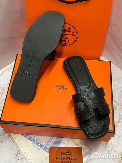 Шлепанцы hermes