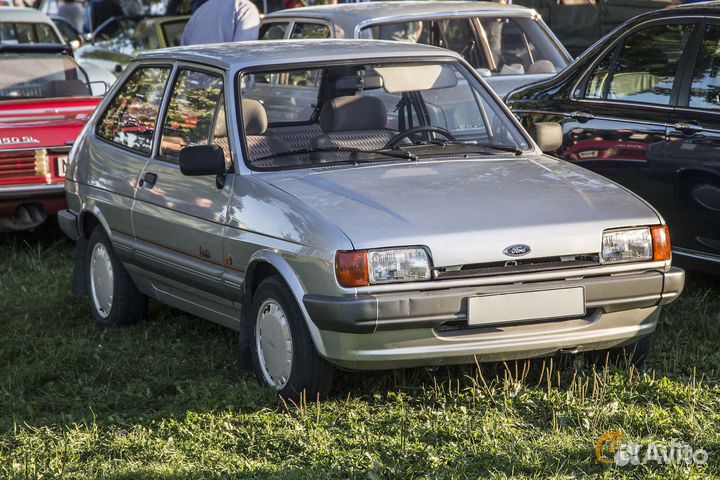 Продам запчасти на форд фиеста 2