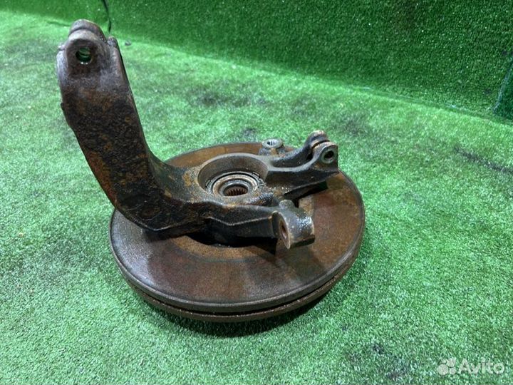 Кулак поворотный передний левый Renault Megane