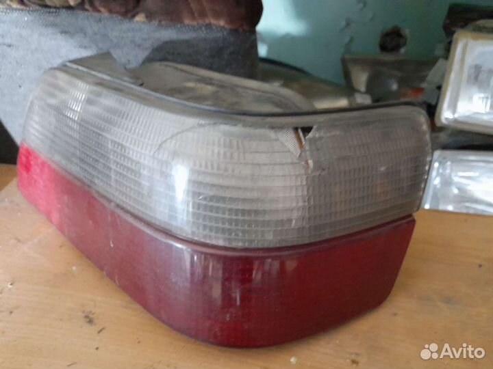 Задние блок фары в сборе на пежо 605
