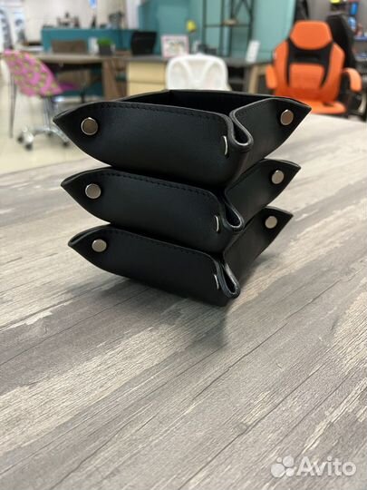 Настольный лоток