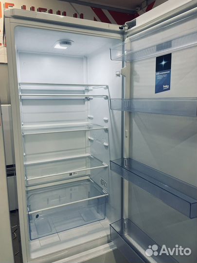 Холодильник Beko 2 метра