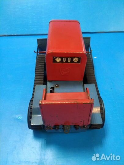 Детская игрушка Трактор