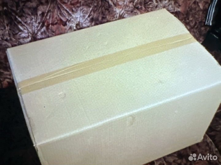 Коробка с вещами