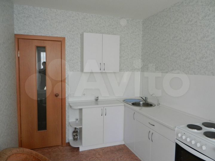 1-к. квартира, 40 м², 8/15 эт.