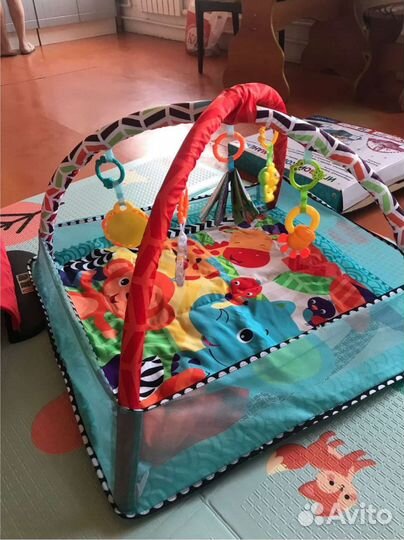 Развивающий коврик