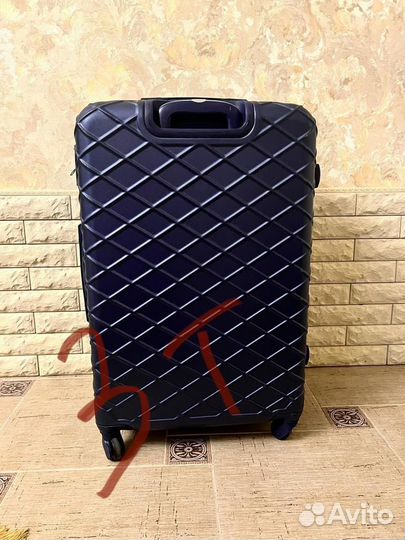 Чемодан на колесах