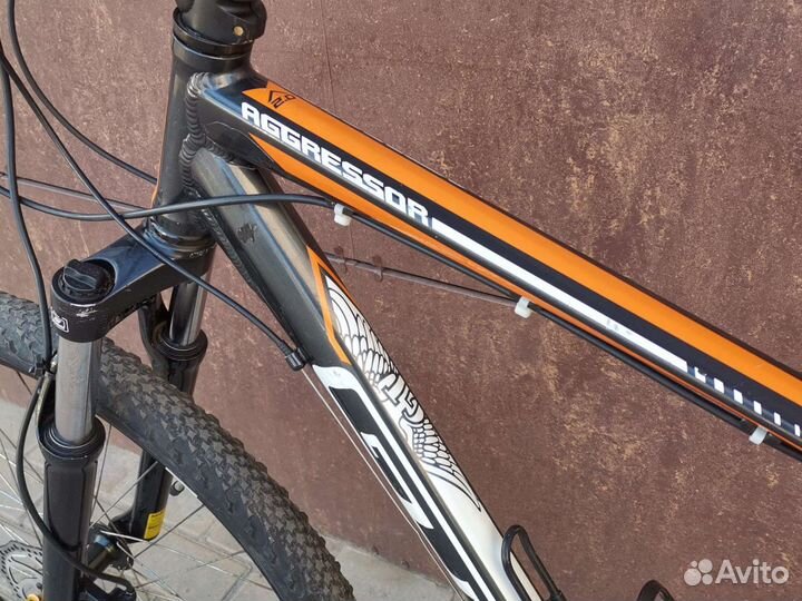 Горный велосипед GT Aggressor 2.0 (L), колеса 27,5