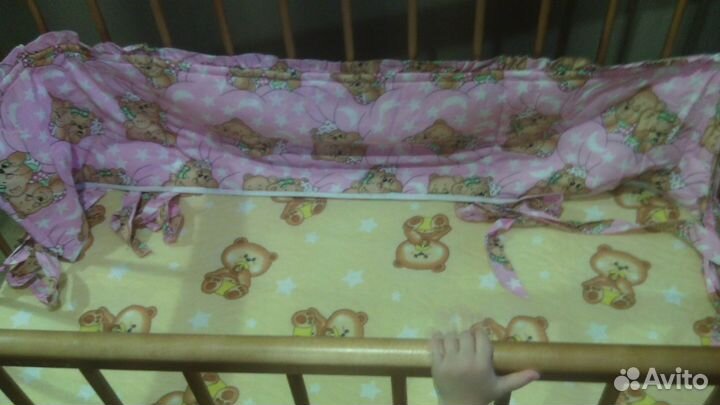 Кроватка(балдахин, матрац, бортик, кранштейн)