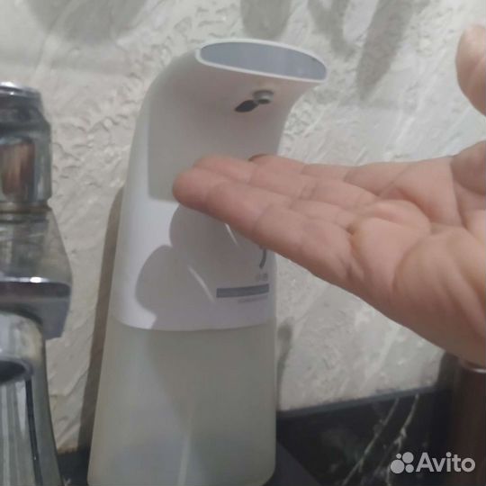 Диспенсер для жидкого мыла