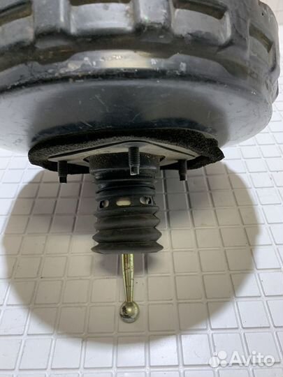 Вакуумный усилитель тормозов Volkswagen Sharan