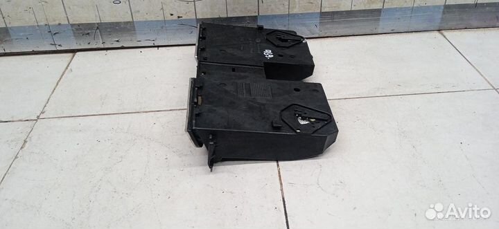 Бардачок Passat B6 2005-2010