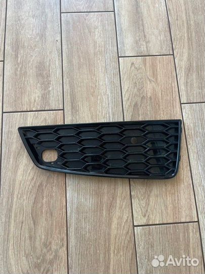 Решетка птф передняя правая Audi С 2014 Года