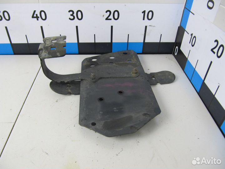 Кронштейн (сопутствующие товары) Mercedes Benz Act