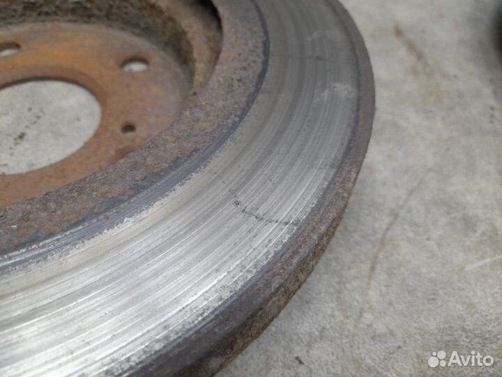 Диски тормозные передние Toyota Corolla E140 1.6