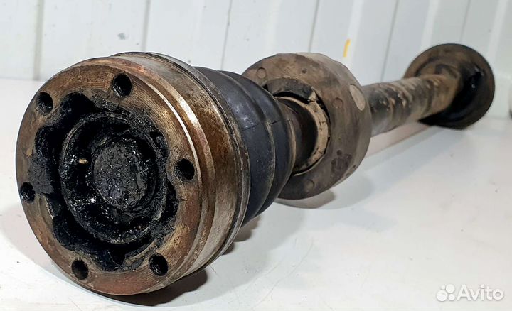 Привод правый Volkswagen Passat B3