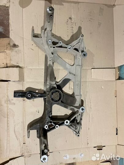 Подрамник передний Volkswagen Passat B8