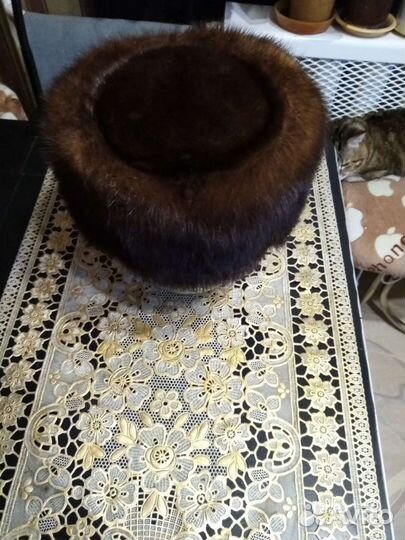 Женская шапка
