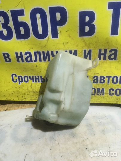 Бачок омывателя Volkswagen Bora