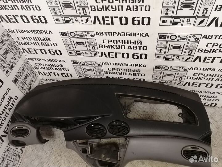 Торпедо для Ford Focus I