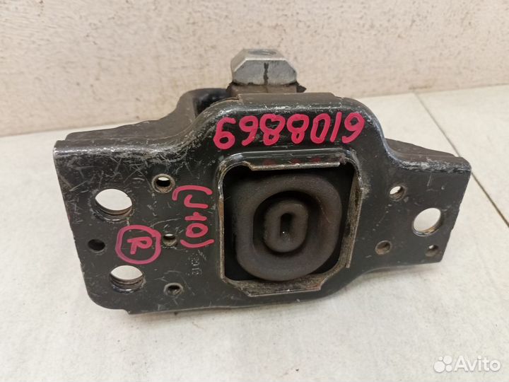 Опора двигателя Ниссан