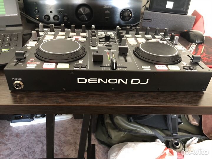 Dj контролер Denon MC3000