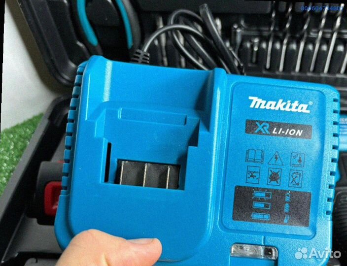 Шуруповерт Makita 26V с набором инструментов (Арт