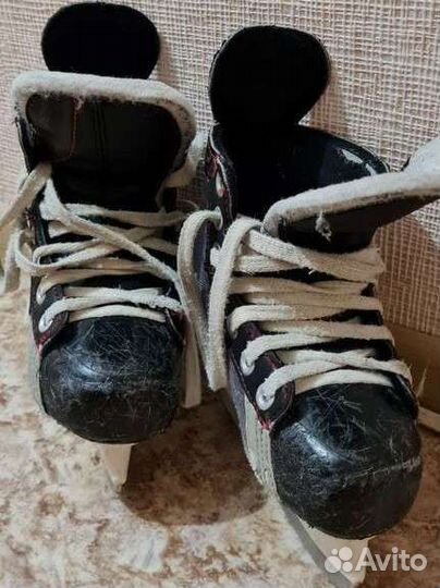 Коньки хоккейные детские Bauer vapor x300 11 р