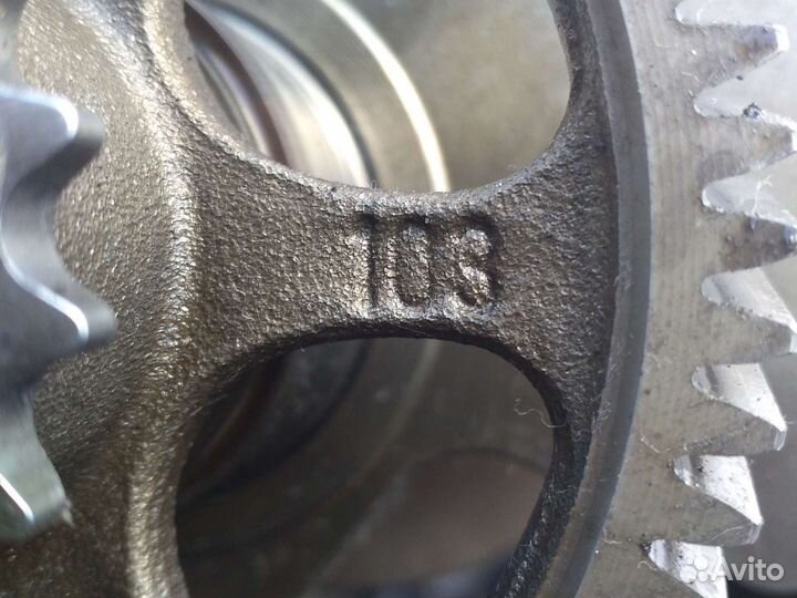Skoda Fabia 1,2 12V шестерня 030103305Е коленвал