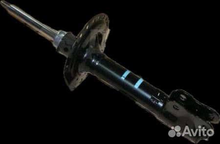 Передний правый амортизатор 4060A570